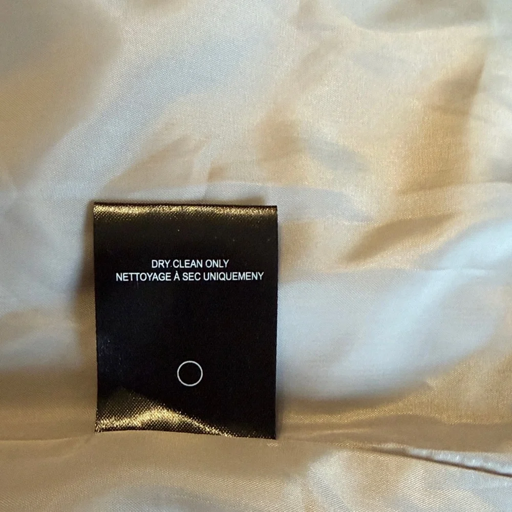 Vigoss Women's Faux Fur Hooded Jacket in Tan NWOT - Picture 7 of 7